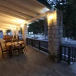 Отель Bujtina Uji I Panjes, Llogara Dukat