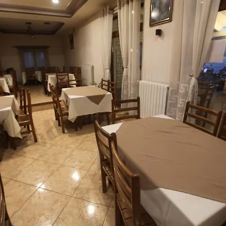 ホテル Bujtina Uji I Panjes, Llogara
