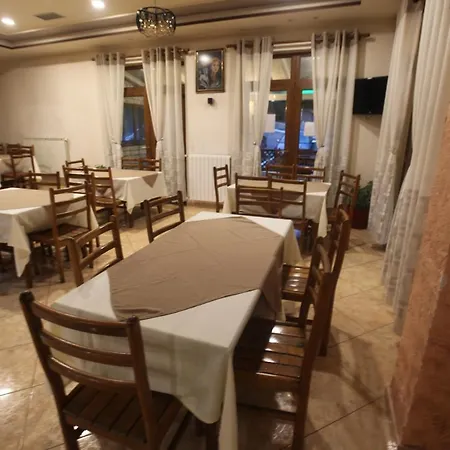 Bujtina Uji I Panjes, Llogara Dukat