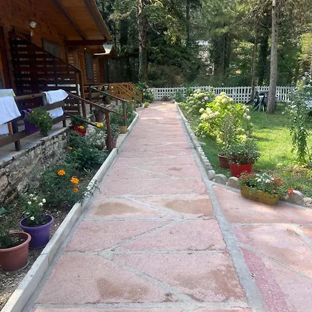 Hotel Bujtina Uji I Panjes, Llogara