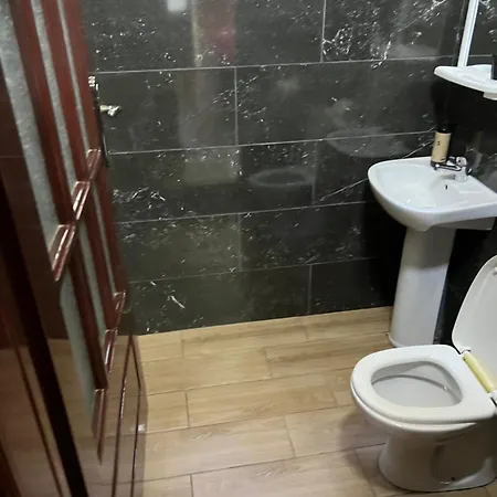 Bujtina Uji I Panjes, Llogara * Dukat