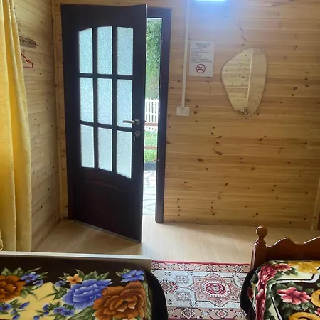 Bujtina Uji I Panjes, Llogara Hotel