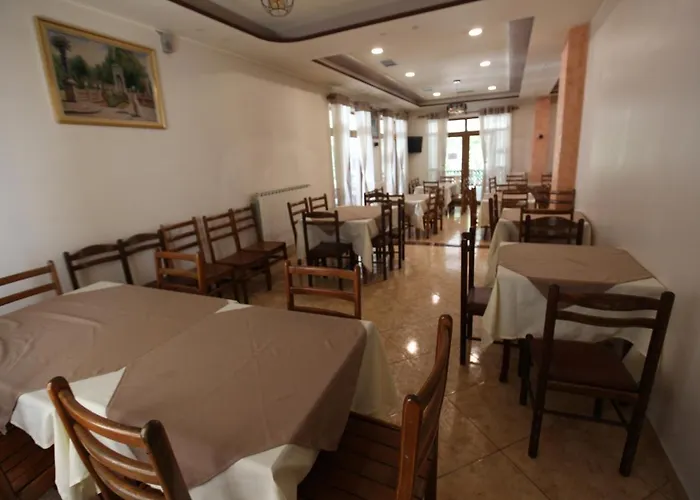 Bujtina Uji I Panjes, Llogara Hotel *