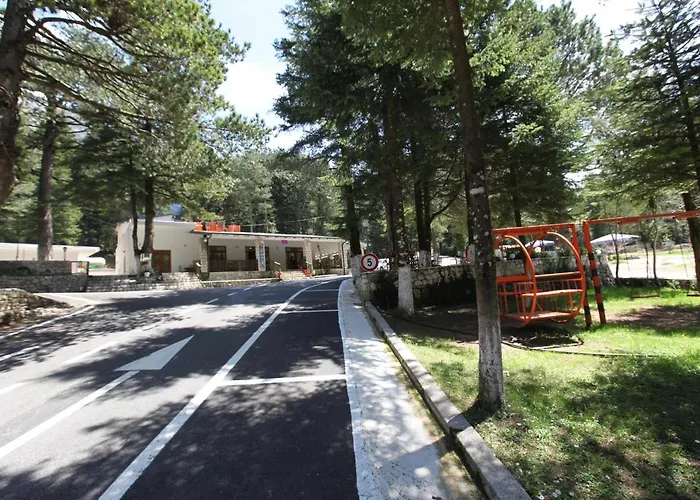 Bujtina Uji I Panjes, Llogara Dukat