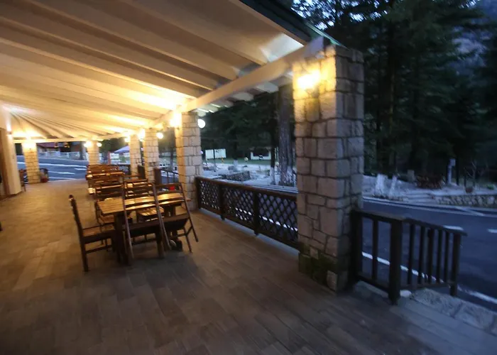 Hotel Bujtina Uji I Panjes, Llogara Dukat