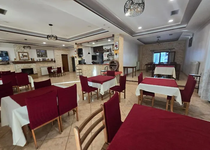 Bujtina Uji I Panjes, Llogara Hotel Dukat