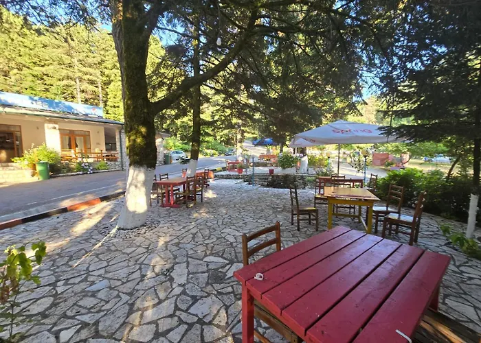 Bujtina Uji I Panjes, Llogara Dukat