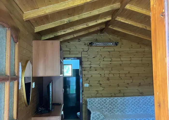 Bujtina Uji I Panjes, Llogara Hotel Dukat