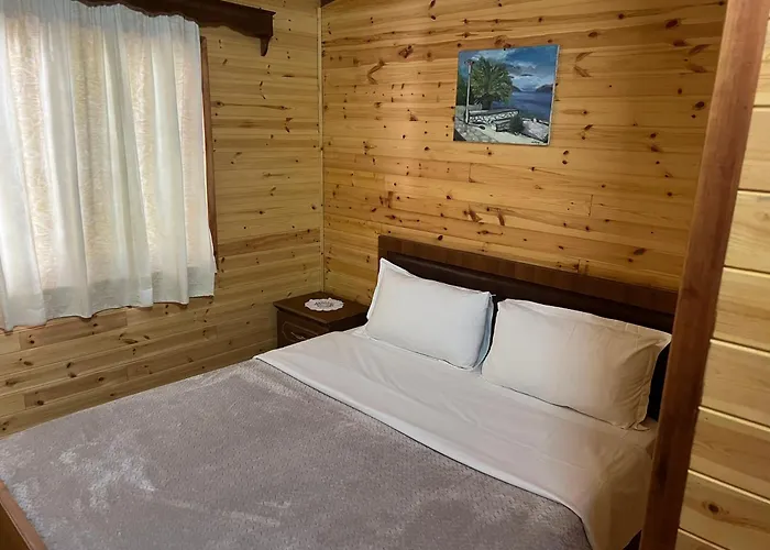 Bujtina Uji I Panjes, Llogara Dukat