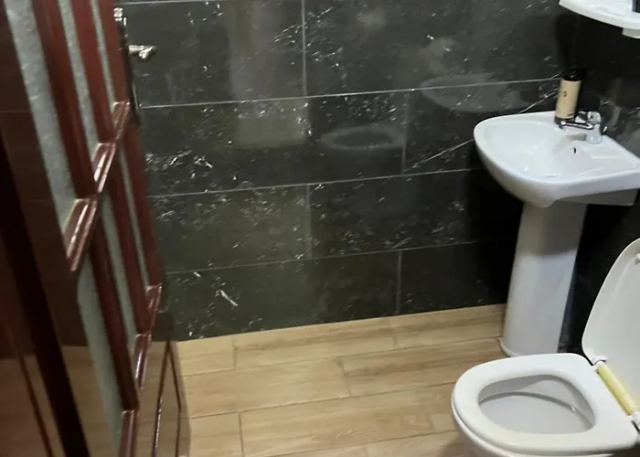 Bujtina Uji I Panjes, Llogara * Dukat