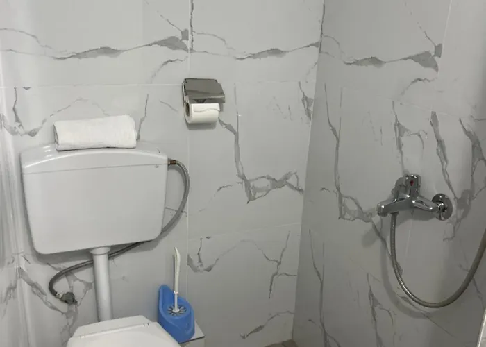 Hotel Bujtina Uji I Panjes, Llogara