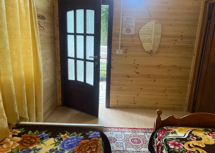 Bujtina Uji I Panjes, Llogara Hotel